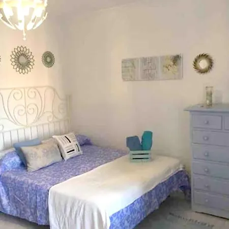 Cosy With Sea View In 33 Sqm + Pool Lejlighed Benalmádena